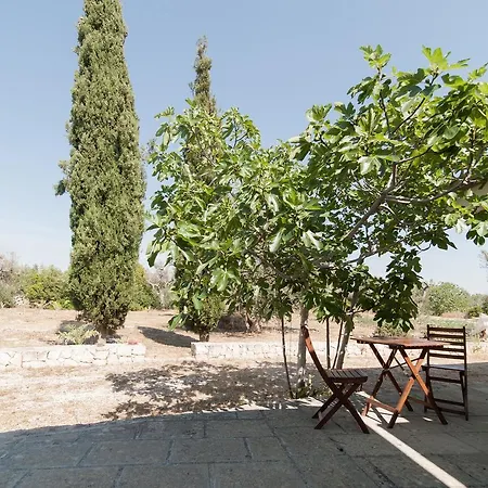 فيلة Ciampa Pool House